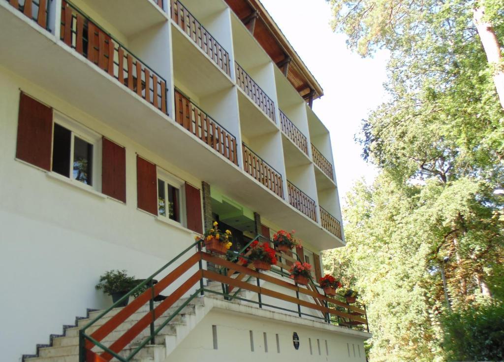 Hotel Robinson Ош Экстерьер фото