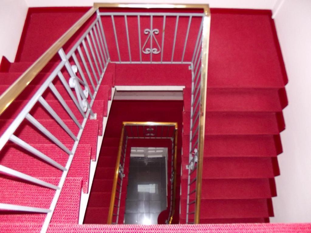 Hotel Robinson Ош Экстерьер фото